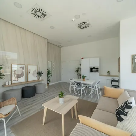 Xpce Urban 2 Skyline Parking Free Apartment *