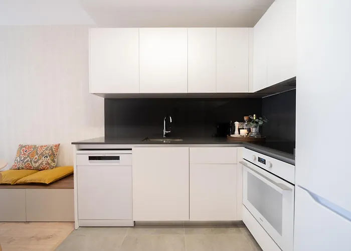 Xpce Urban 2 Skyline Parking Free * Μάλαγα
